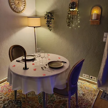 Vakantiehuis Cocon Romantique Avec Jacuzzi Privatif Proche Sarlat Saint-Cyprien (Dordogne)