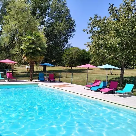 Cocon Romantique Avec Jacuzzi Privatif Proche Sarlat Saint-Cyprien (Dordogne)