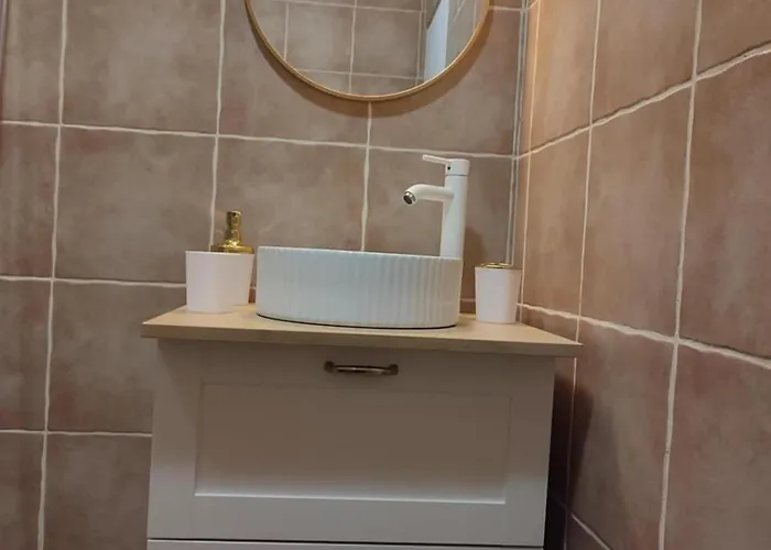 Romantique Avec Jacuzzi Privatif Pres De Sarlat * サン・シプリアン